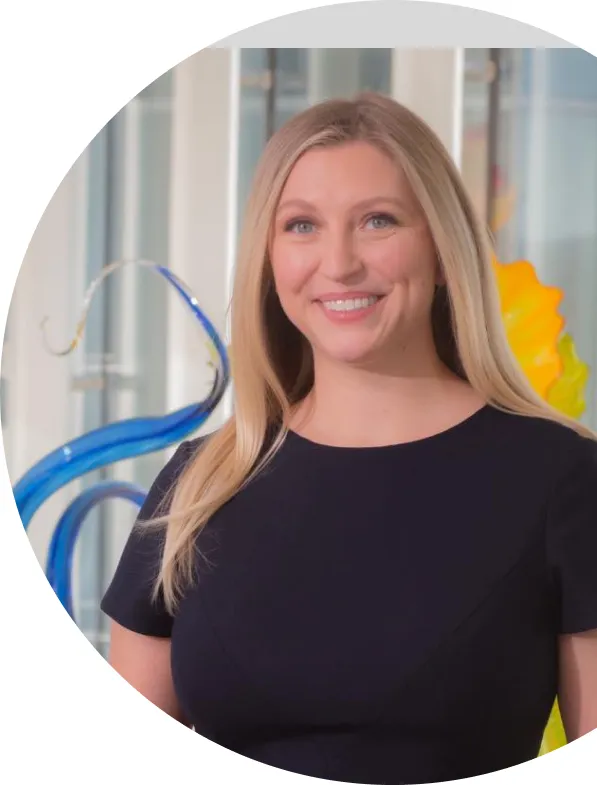 Profile picture of Elizabeth O'Connor smiling, looking at the camera